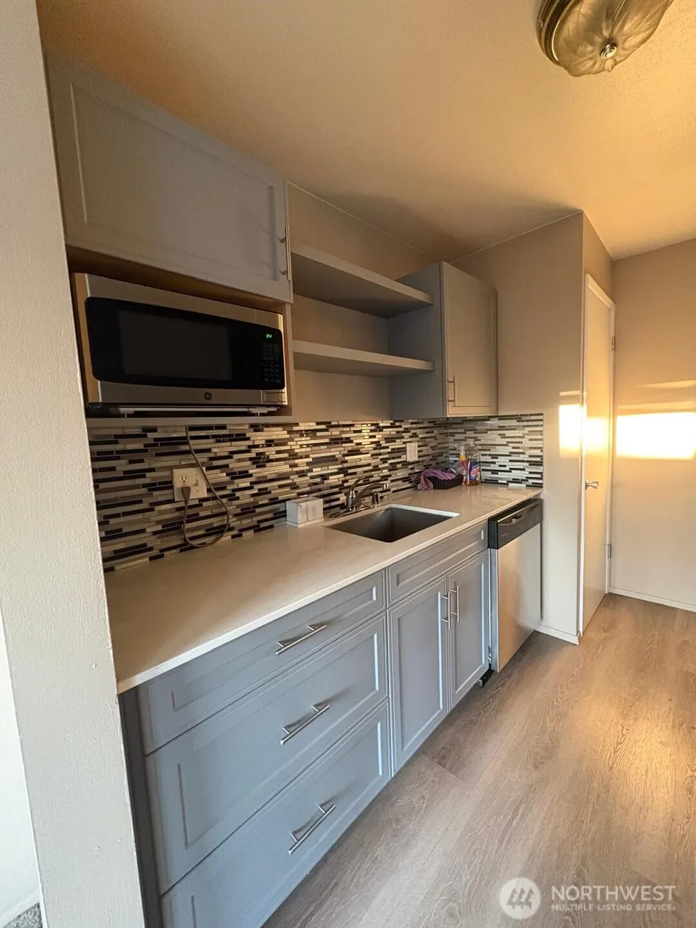 5711 122nd Pl SE #218 Bellevue, WA 98006