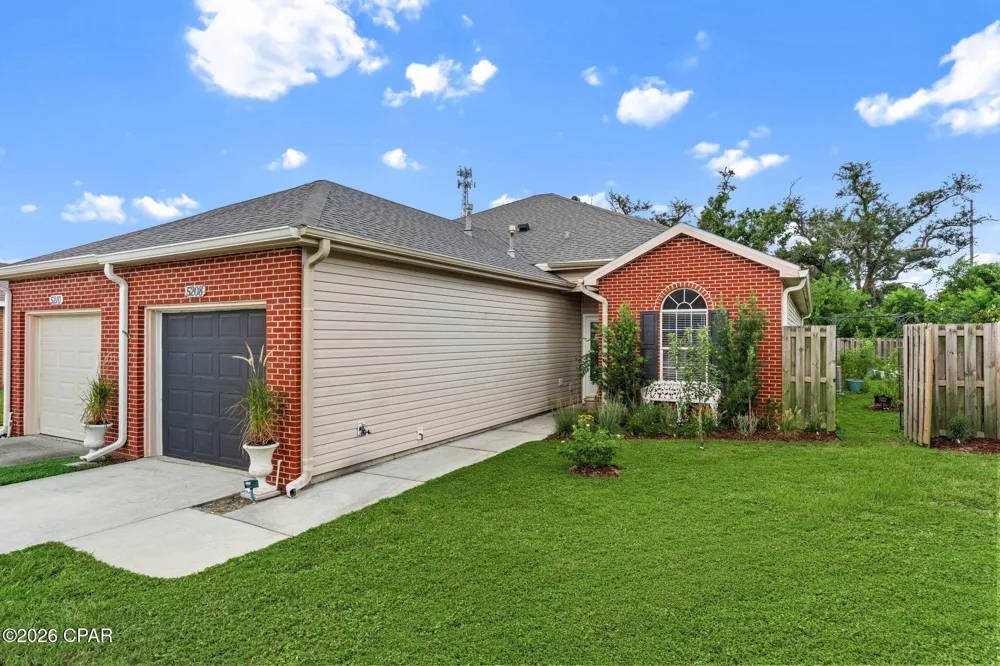 5208 Joshua Lane Panama City, FL 32404