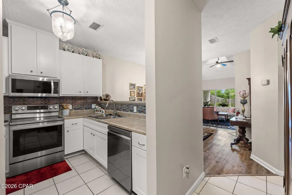 5208 Joshua Lane Panama City, FL 32404