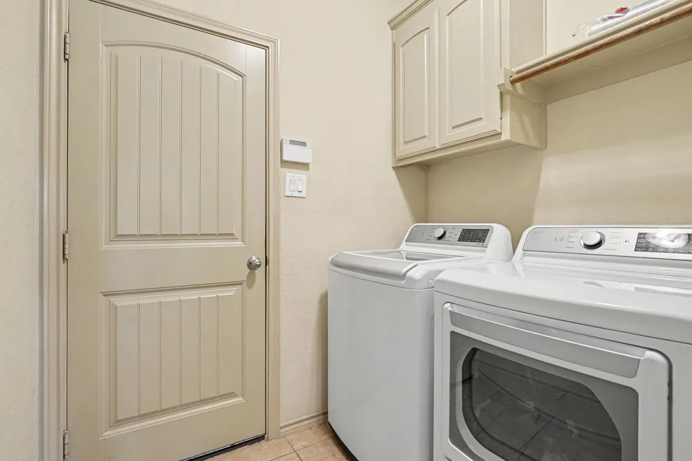 10041 Red Bluff Lane Fort Worth, TX 76177
