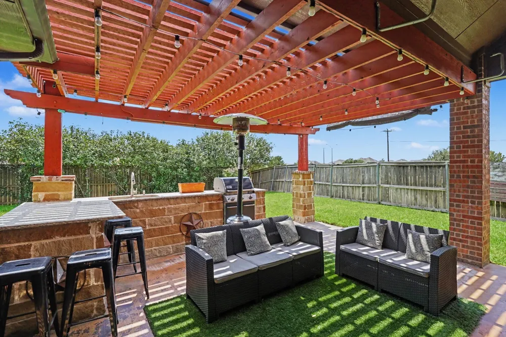 10041 Red Bluff Lane Fort Worth, TX 76177
