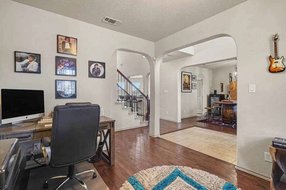 10041 Red Bluff Lane Fort Worth, TX 76177
