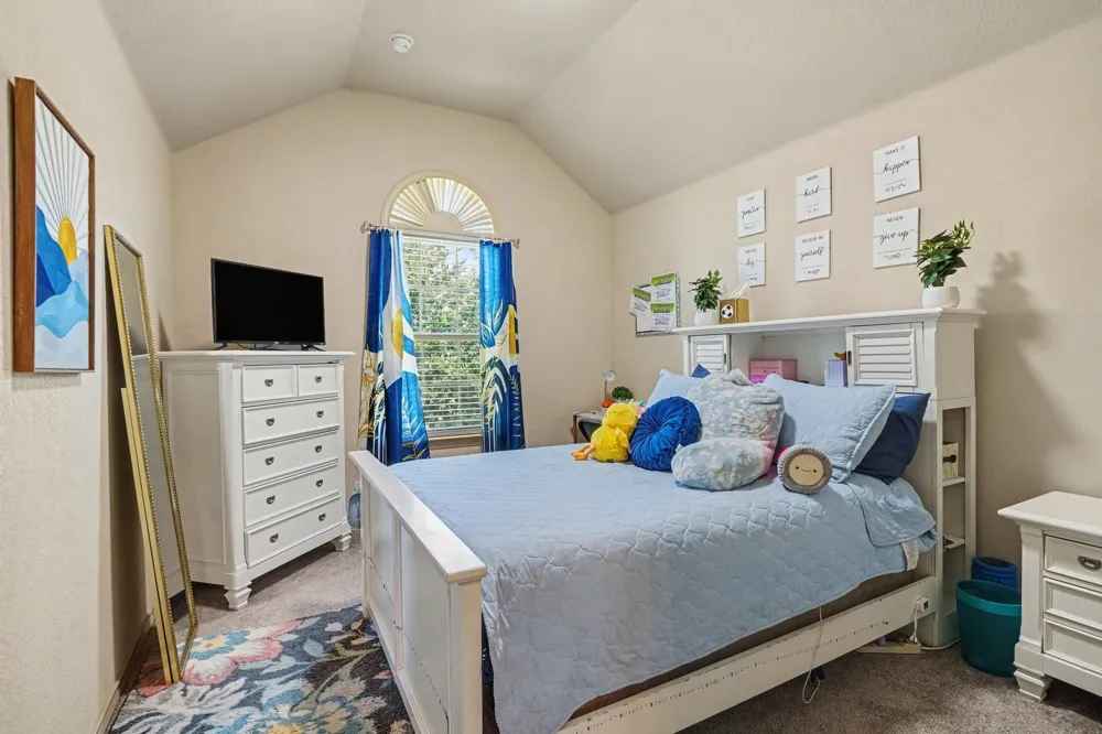 10041 Red Bluff Lane Fort Worth, TX 76177