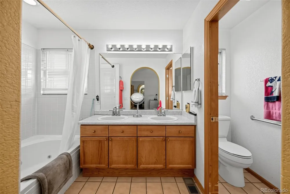 4317 Ceylon Street Denver, CO 80249
