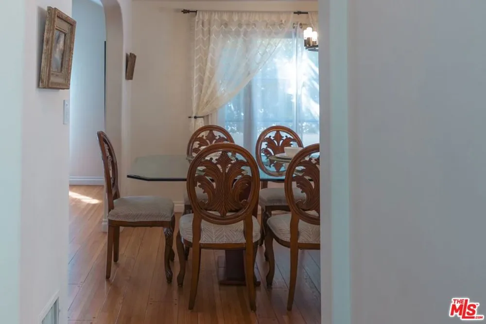 410 Crescent Heights Boulevard Los Angeles, CA 90048