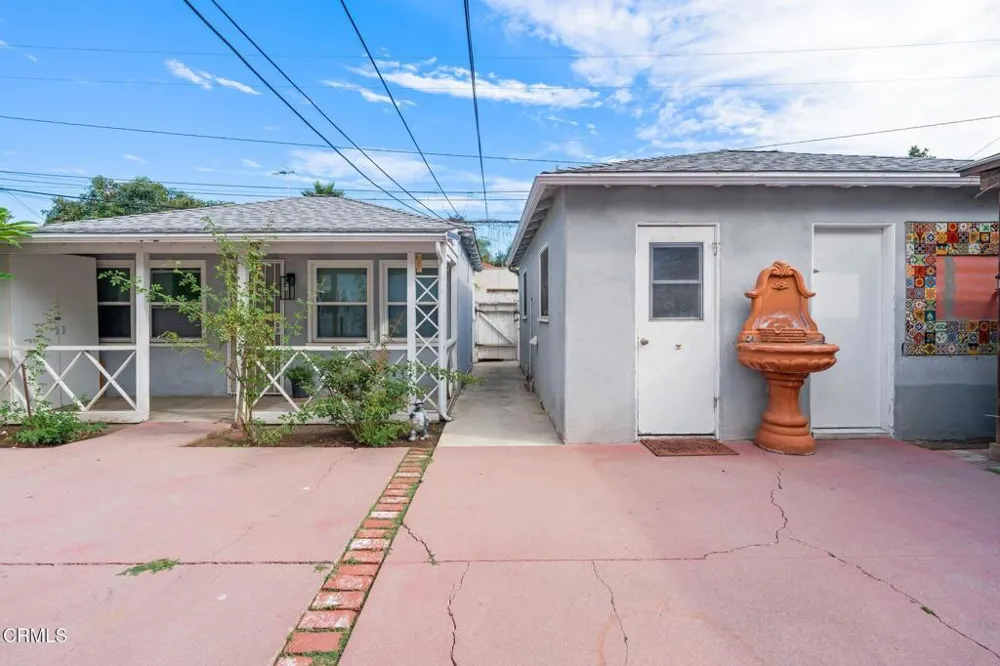 439 Deodar Avenue Oxnard, CA 93030