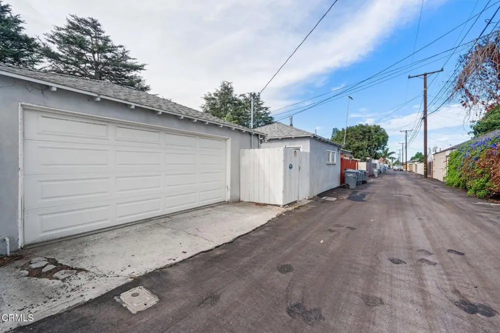 439 Deodar Avenue Oxnard, CA 93030