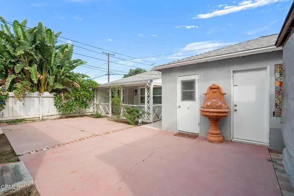 439 Deodar Avenue Oxnard, CA 93030