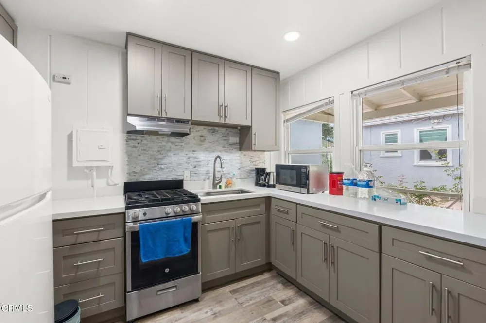 439 Deodar Avenue Oxnard, CA 93030