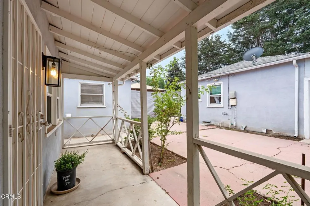439 Deodar Avenue Oxnard, CA 93030