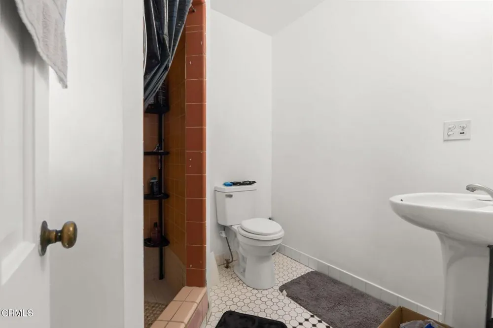 439 Deodar Avenue Oxnard, CA 93030
