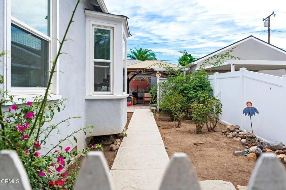 439 Deodar Avenue Oxnard, CA 93030