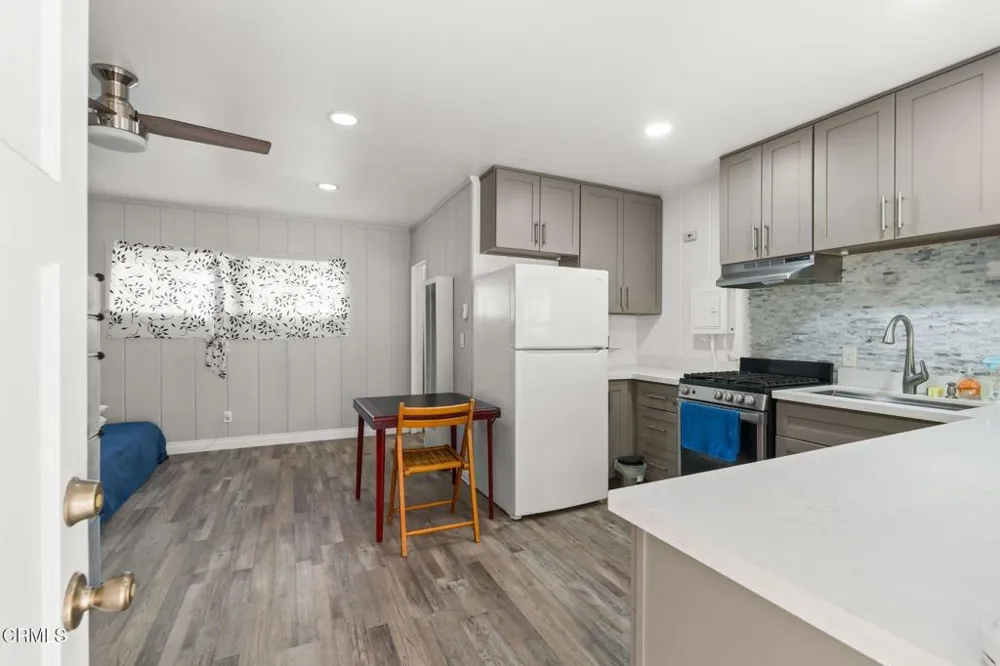 439 Deodar Avenue Oxnard, CA 93030