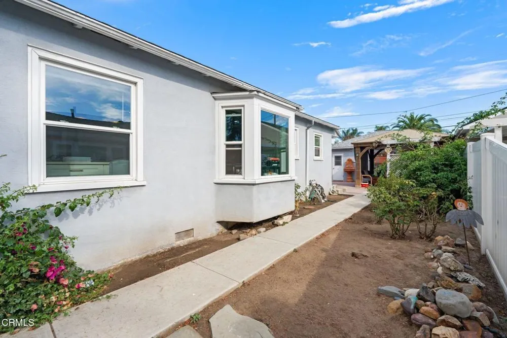 439 Deodar Avenue Oxnard, CA 93030