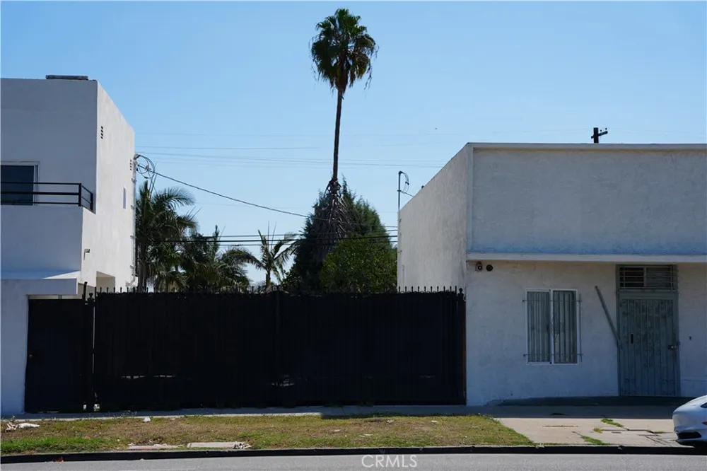 7506 S Western ave  Los Angeles Other, CA 90047