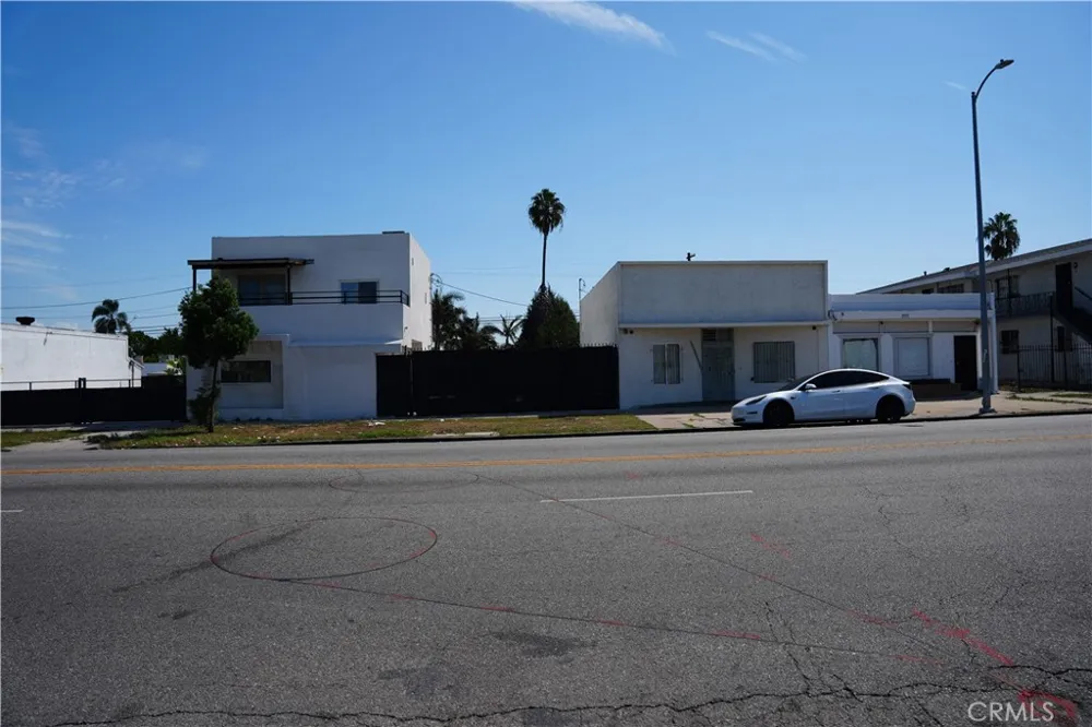 7506 S Western ave  Los Angeles Other, CA 90047