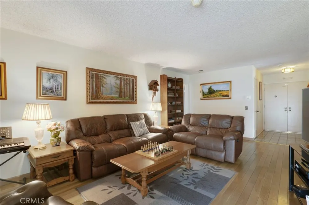 831 Redlen Avenue Whittier, CA 90601