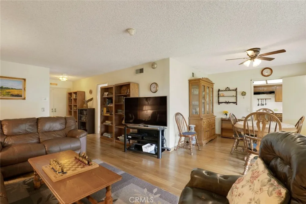 831 Redlen Avenue Whittier, CA 90601