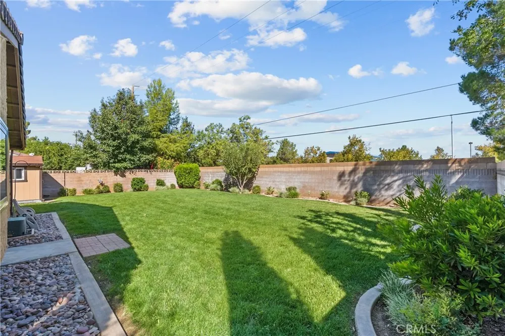 3115 Glad Way Lancaster, CA 93536