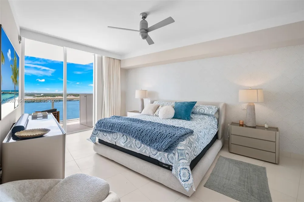 450 Alton Rd #2105 Miami Beach, FL 33139