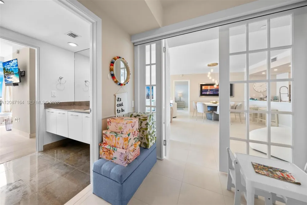 450 Alton Rd #2105 Miami Beach, FL 33139