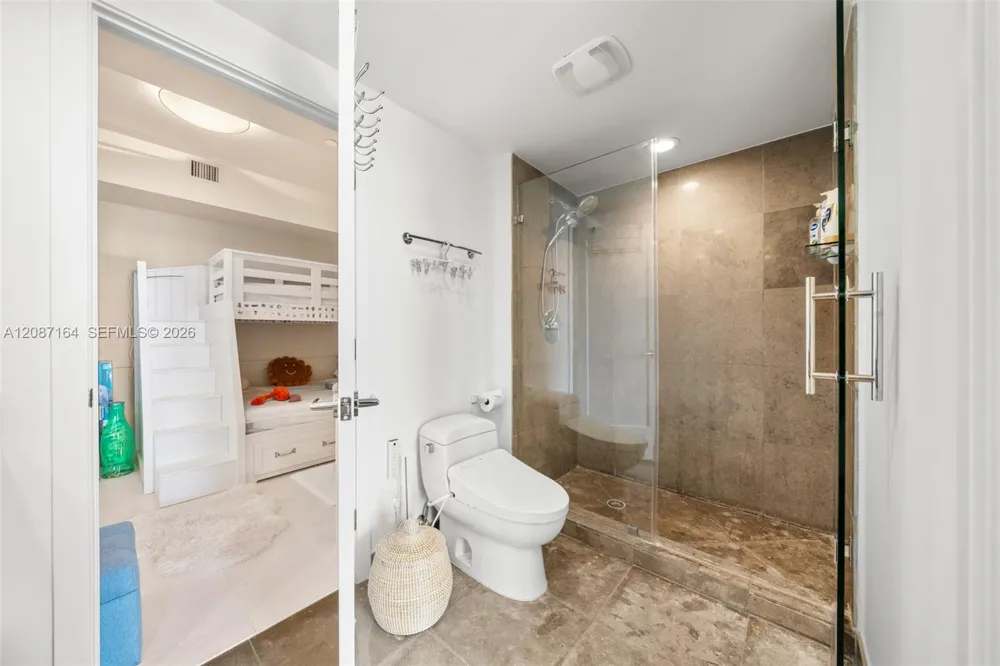450 Alton Rd #2105 Miami Beach, FL 33139