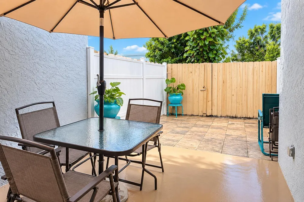 9912 WATERMILL CIRCLE #E Boynton Beach, FL 33437