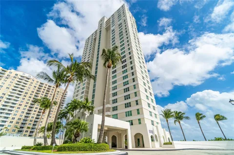 800 Claughton Island Dr #1604