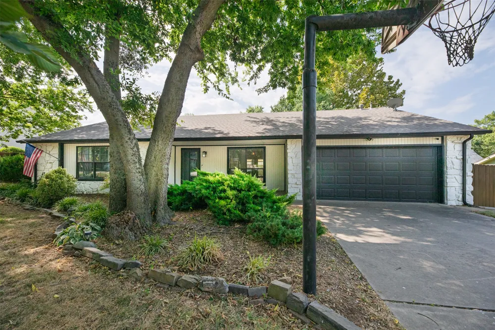 2526 W 68th Street Tulsa, OK 74132