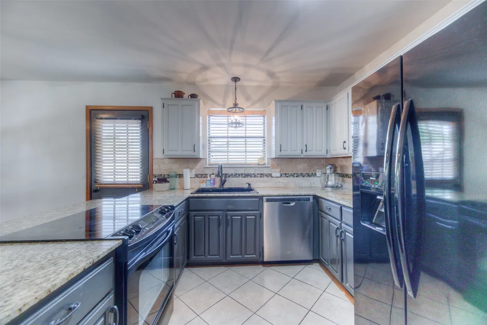 2526 W 68th Street Tulsa, OK 74132