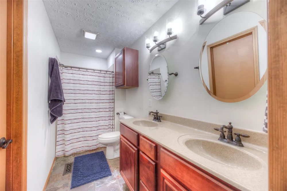 2526 W 68th Street Tulsa, OK 74132