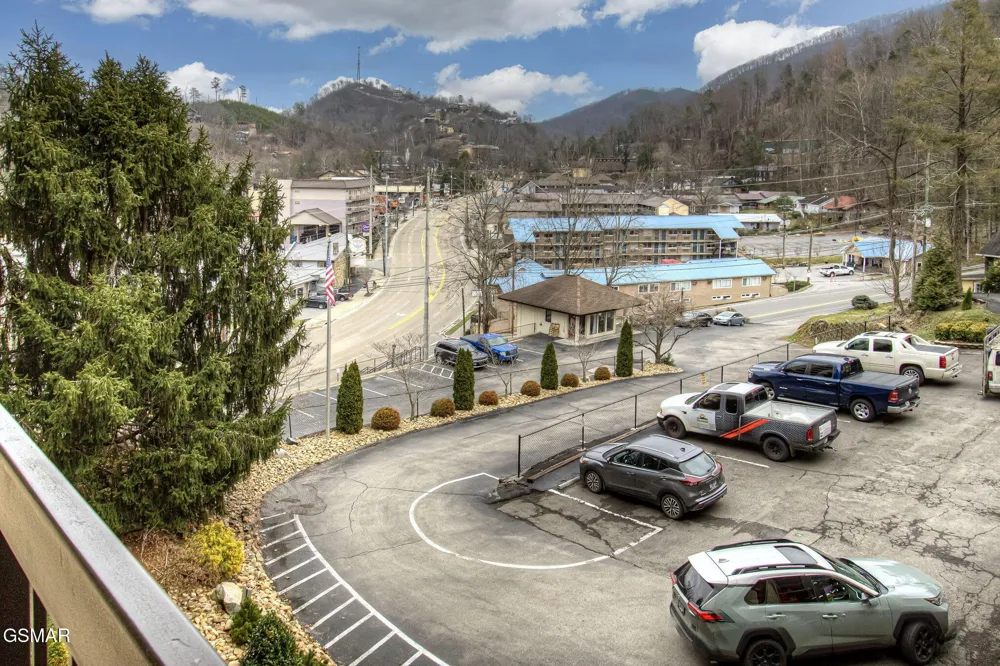 102 Baskins Creek Bypass #306 Gatlinburg, TN 37738