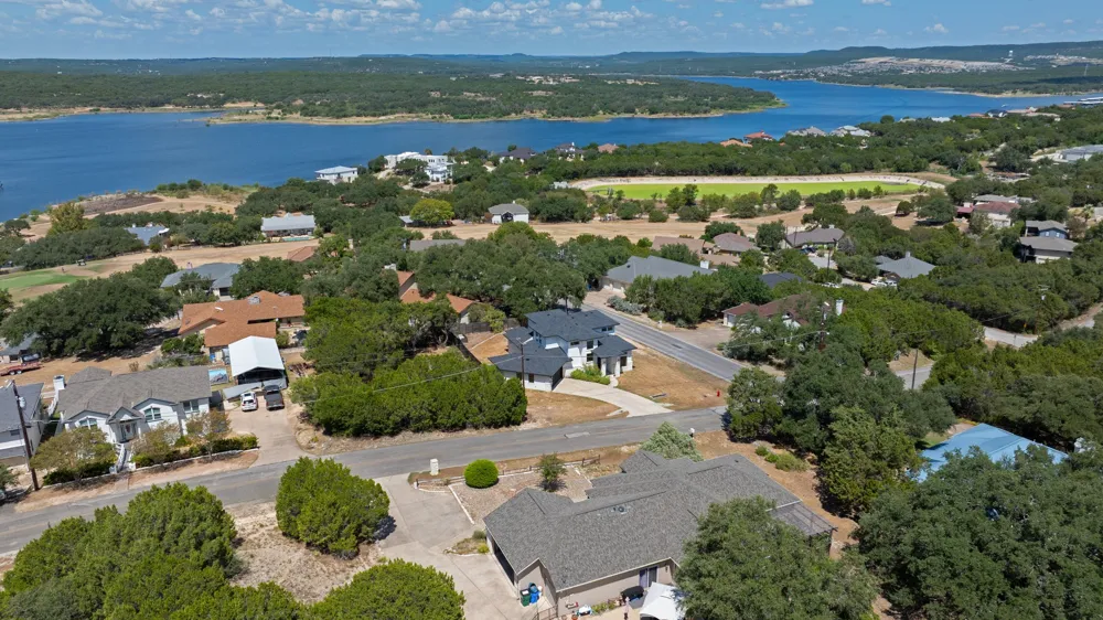 4902 Country Club Drive Lago Vista, TX 78645