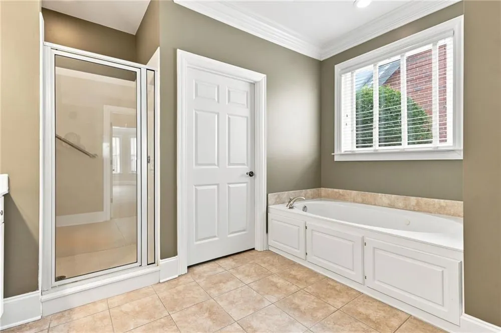 925 Windsor Place Circle Grayson, GA 30017