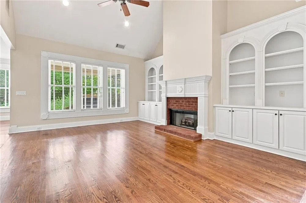 925 Windsor Place Circle Grayson, GA 30017