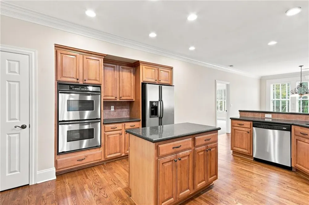 925 Windsor Place Circle Grayson, GA 30017