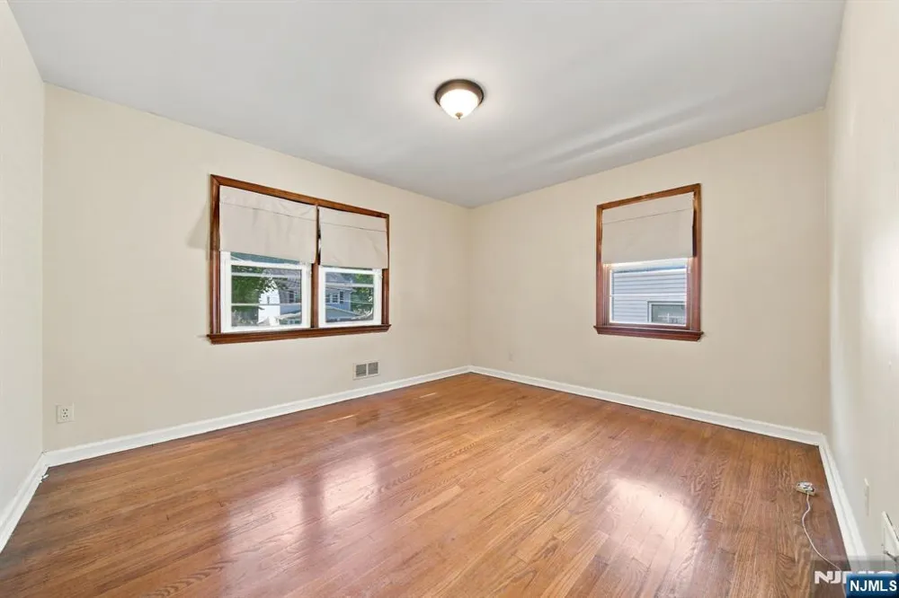 53 Payne Avenue Midland Park, NJ 07432