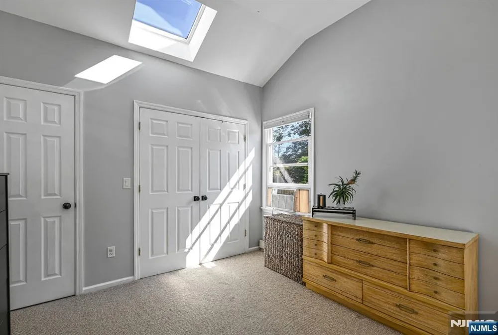 214 Paterson Avenue Midland Park, NJ 07432