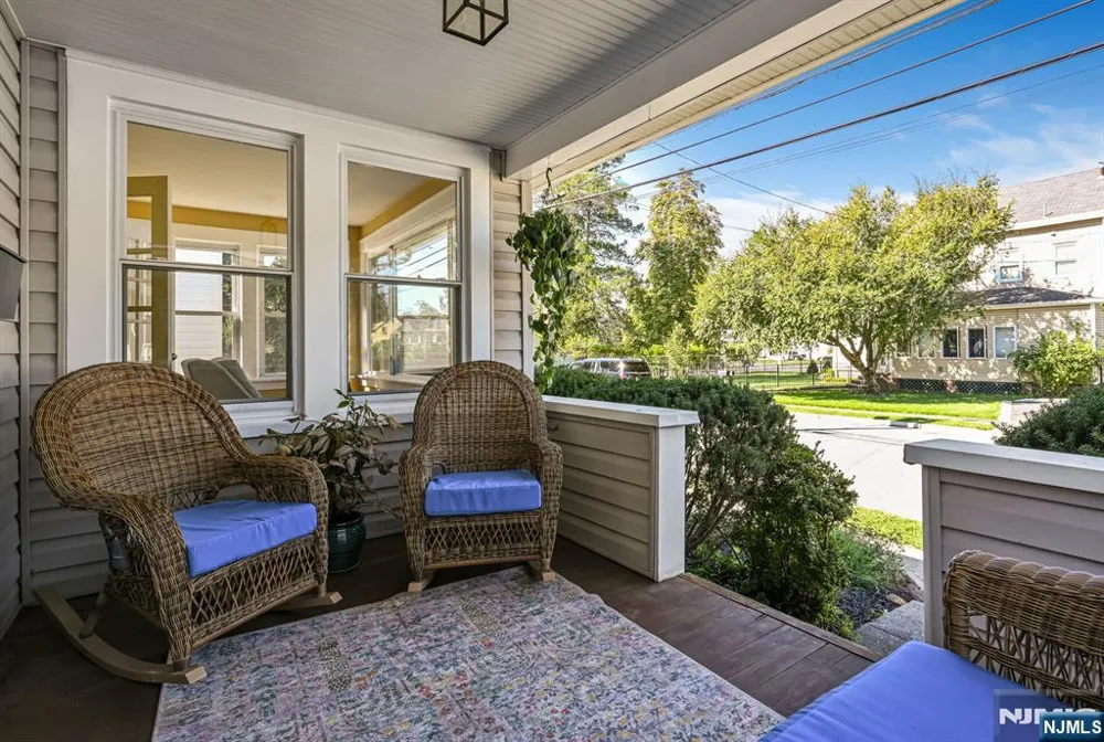 214 Paterson Avenue Midland Park, NJ 07432