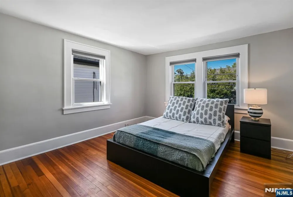 214 Paterson Avenue Midland Park, NJ 07432