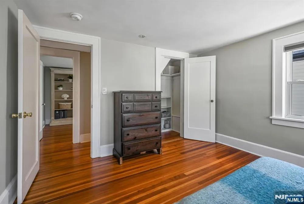 214 Paterson Avenue Midland Park, NJ 07432