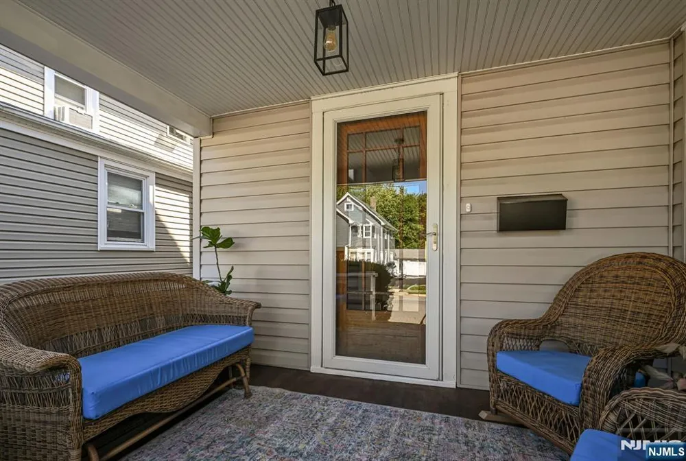 214 Paterson Avenue Midland Park, NJ 07432