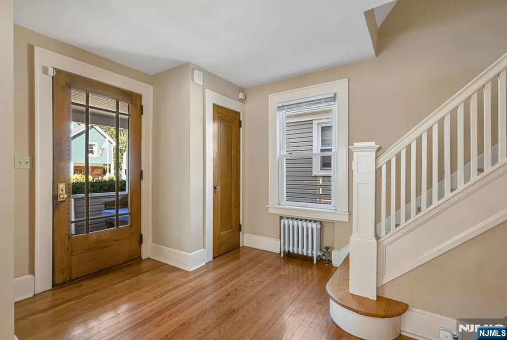 214 Paterson Avenue Midland Park, NJ 07432