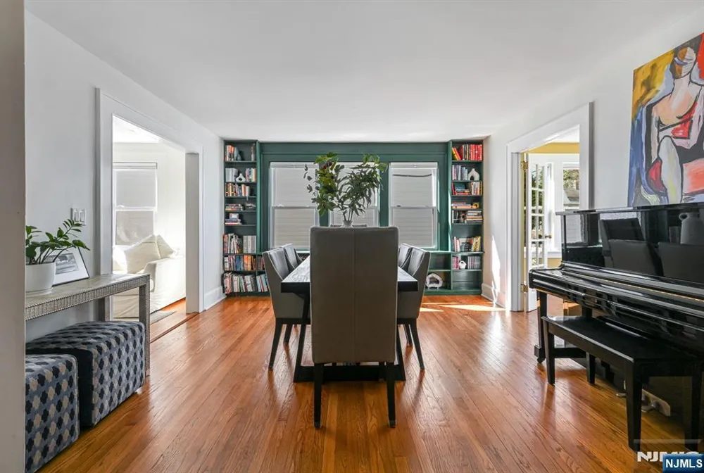 214 Paterson Avenue Midland Park, NJ 07432