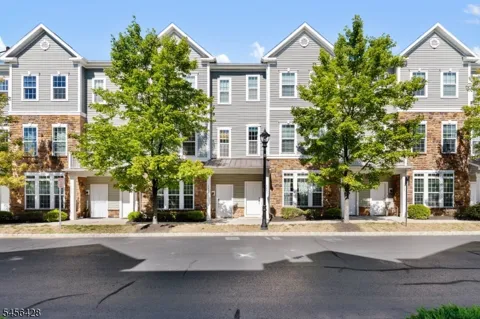 1423 Hudson Cir