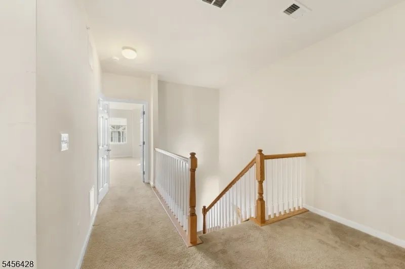 1423 Hudson Cir Highland Park, NJ 08904