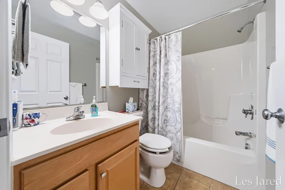 635 Raven Court Middleville, MI 49333