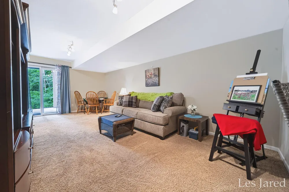 635 Raven Court Middleville, MI 49333
