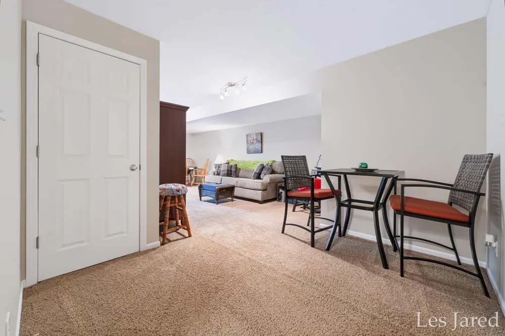 635 Raven Court Middleville, MI 49333