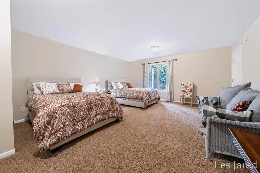 635 Raven Court Middleville, MI 49333